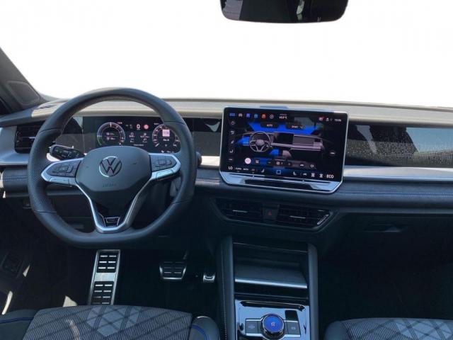 Volkswagen Tayron image 2