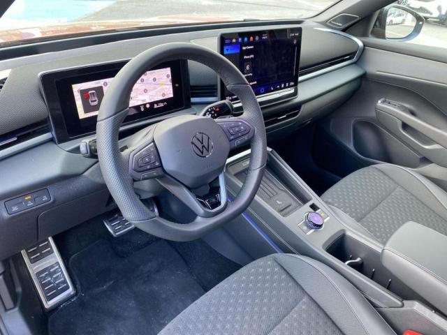 Volkswagen T-Roc image 2