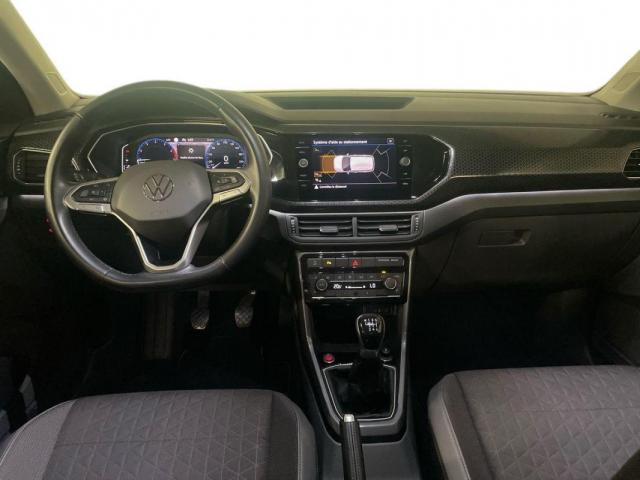 Volkswagen T-Cross image 9