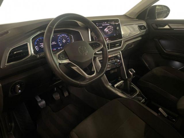 Volkswagen T-Roc image 9