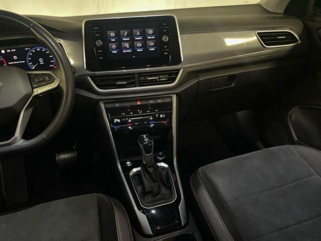 Volkswagen T-Roc image 9
