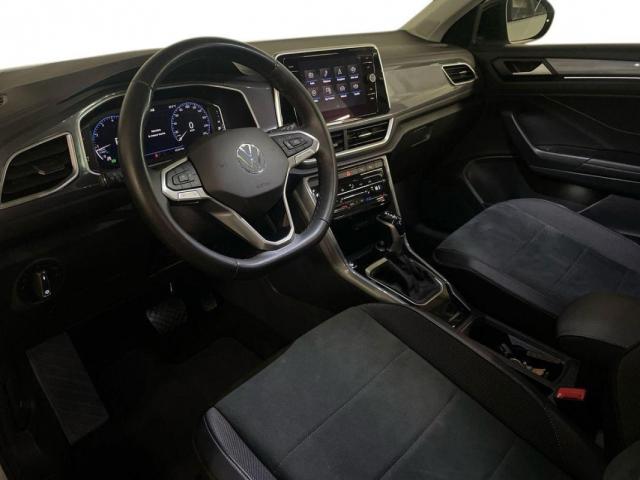 Volkswagen T-Roc image 8