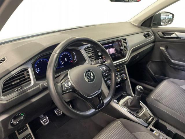 Volkswagen T-Roc image 5