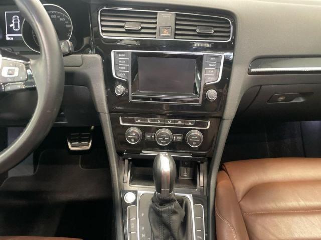 Volkswagen Golf image 9