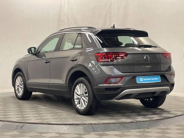 Volkswagen T-Roc image 6