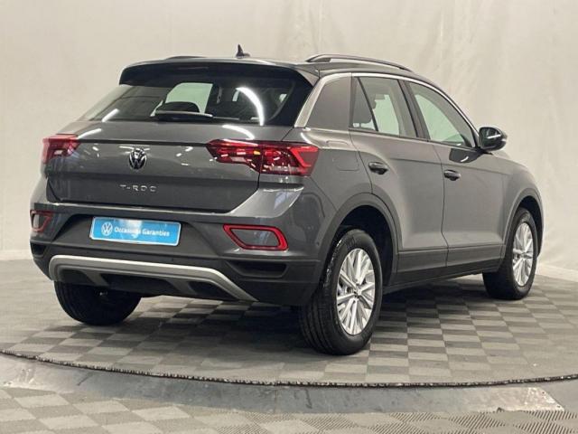 Volkswagen T-Roc image 2