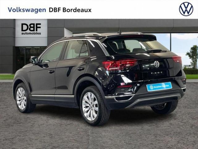 Volkswagen T-Roc image 2