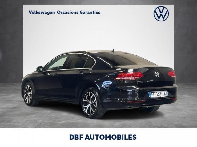 Volkswagen Passat image 6