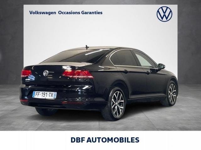 Volkswagen Passat image 3