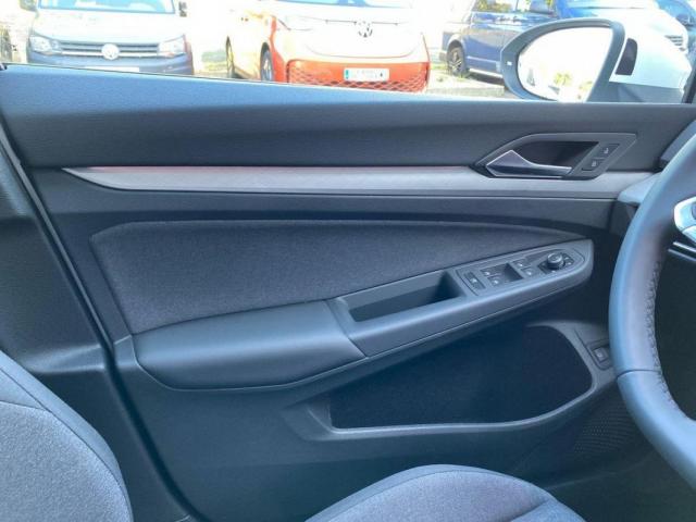 Volkswagen Golf image 3