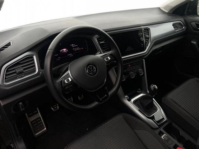 Volkswagen T-Roc image 3