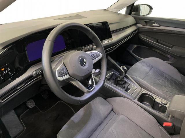 Volkswagen Golf image 8