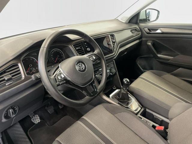 Volkswagen T-Roc image 3