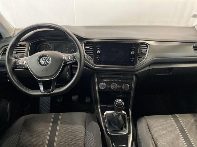 Volkswagen T-Roc image 6