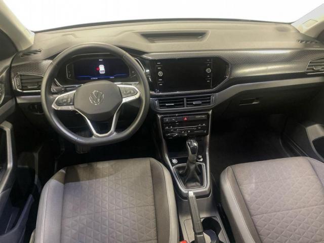 Volkswagen T-Cross image 2