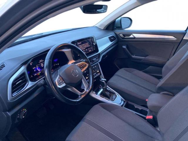 Volkswagen T-Roc image 2