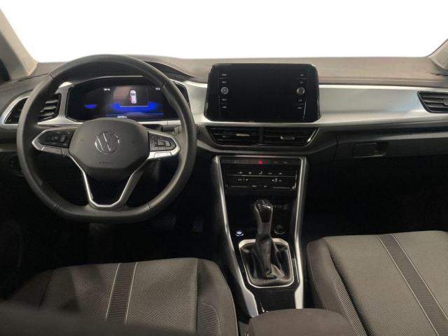 Volkswagen T-Roc image 9