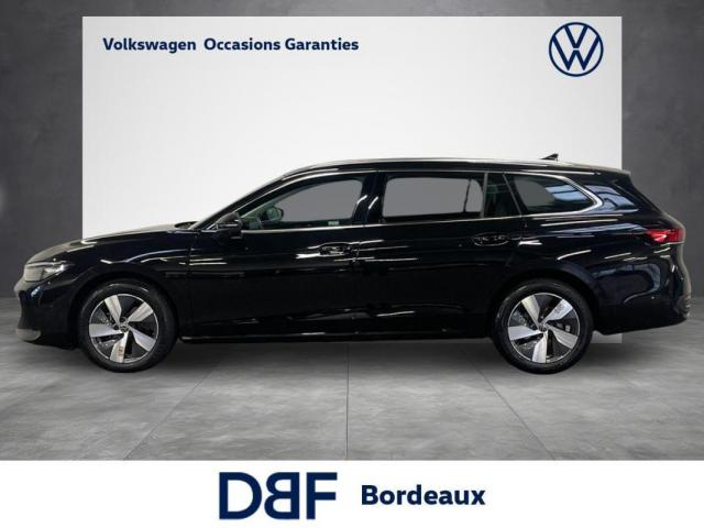 Volkswagen Passat image 9