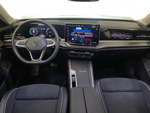 Volkswagen Passat image 4
