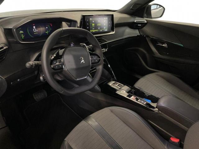 Peugeot 2008 image 9