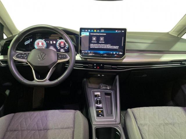 Volkswagen Golf image 8