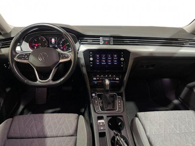 Volkswagen Passat Sw image 6