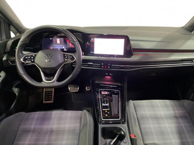Volkswagen Golf image 8