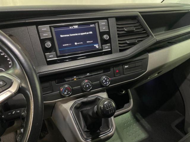 Volkswagen Transporter image 3