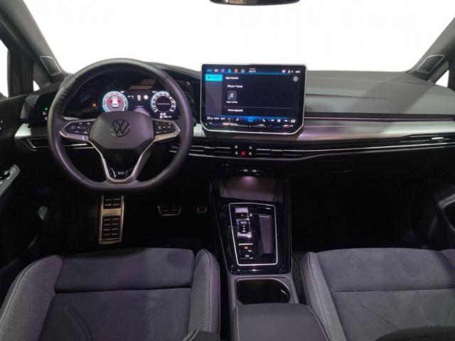 Volkswagen Golf image 8