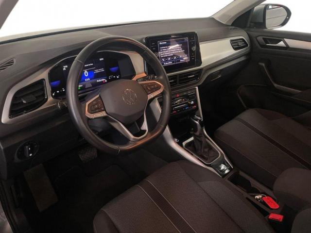 Volkswagen T-Roc image 6