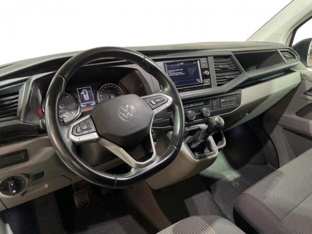 Volkswagen Transporter image 2