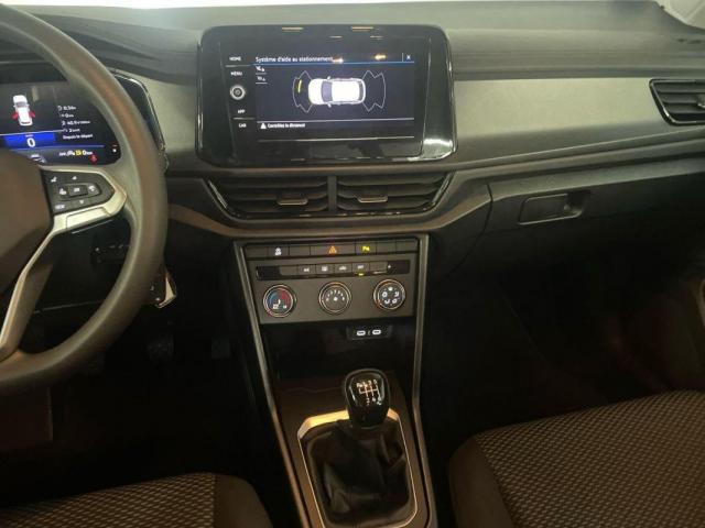 Volkswagen T-Roc image 9