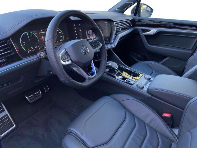 Volkswagen Touareg image 2