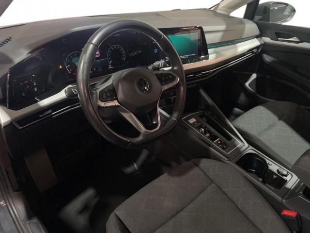 Volkswagen Golf image 8