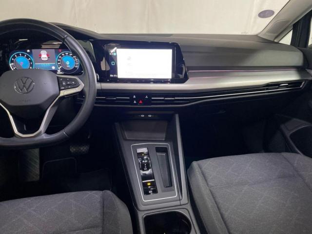 Volkswagen Golf image 9
