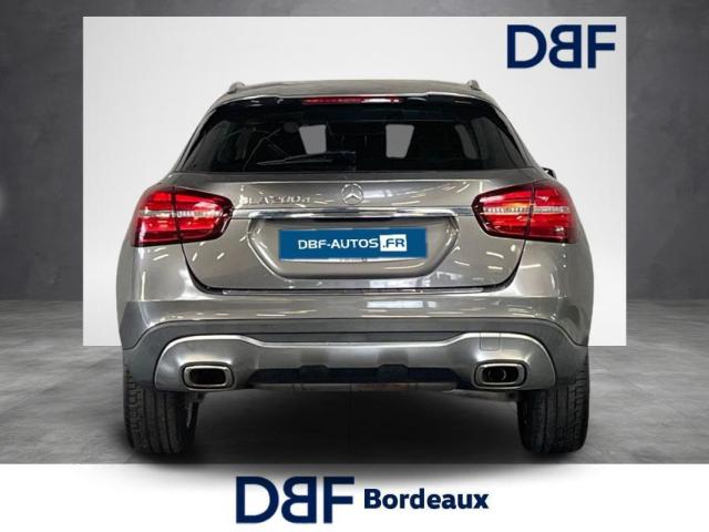 Mercedes Benz Gla image 9
