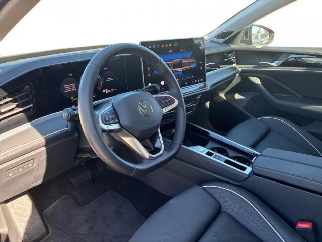 Volkswagen Passat image 6