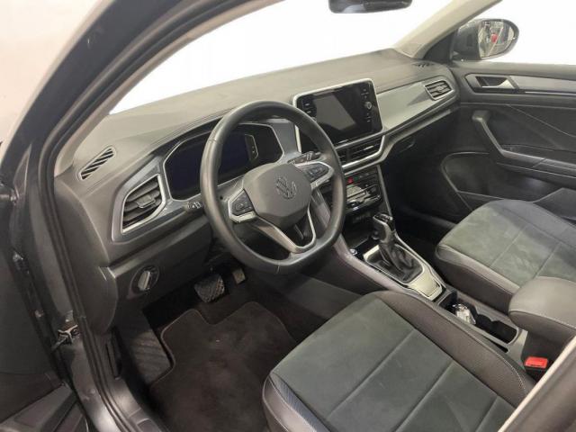 Volkswagen T-Roc image 6