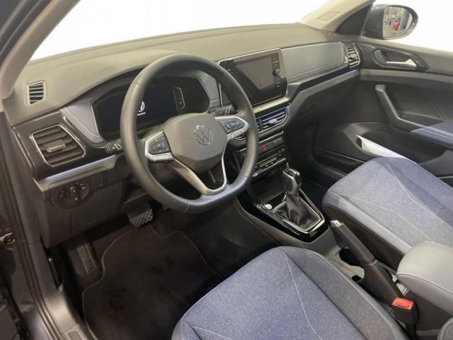 Volkswagen T-Cross image 2
