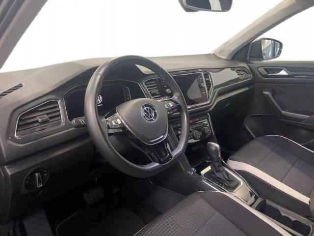 Volkswagen T-Roc image 8