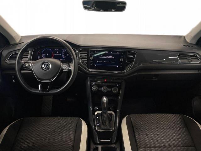 Volkswagen T-Roc image 6