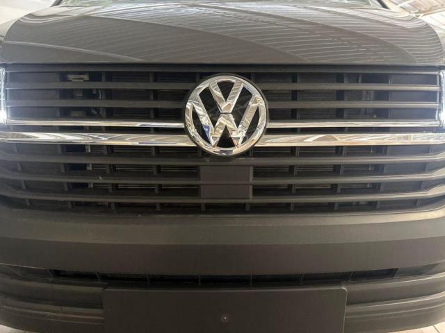 Volkswagen Transporter image 5