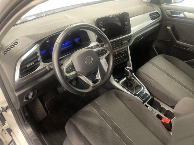 Volkswagen T-Roc image 6
