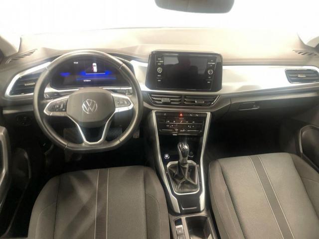 Volkswagen T-Roc image 9