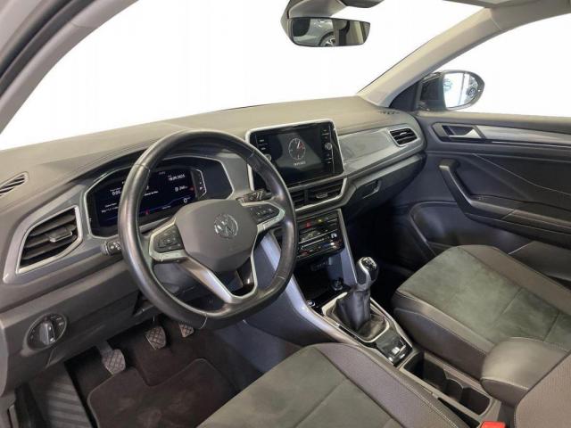 Volkswagen T-Roc image 5