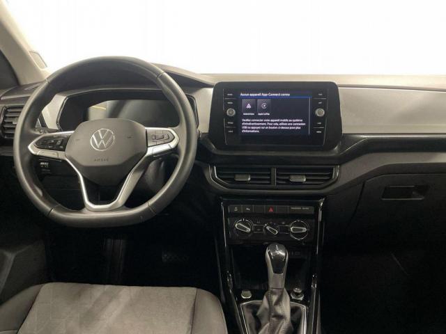 Volkswagen T-Cross image 2