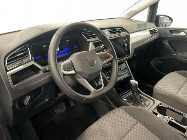 Volkswagen Touran image 3