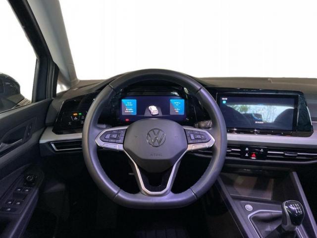 Volkswagen Golf image 8