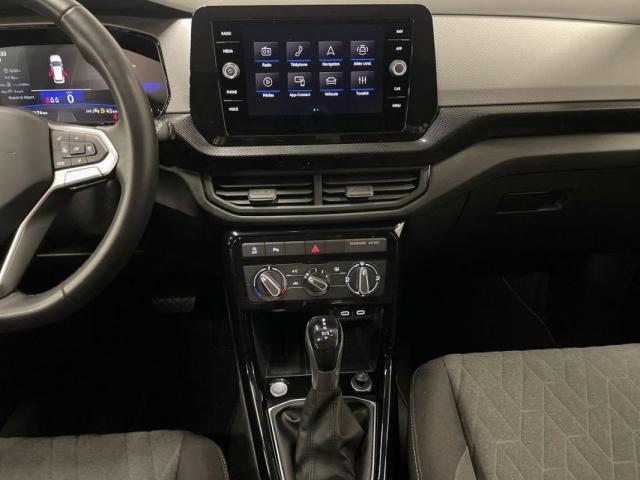 Volkswagen T-Cross image 2