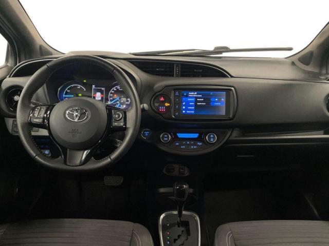 Toyota Yaris image 6